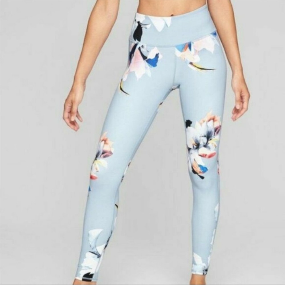 ATHLETA Paradise Blue Floral Chaturanga Pants Size Small